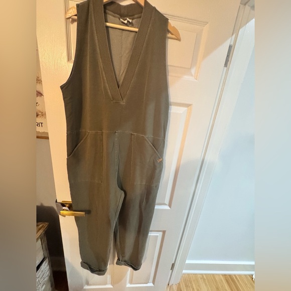 Ten Tree large Green Romper - Picture 1 of 3